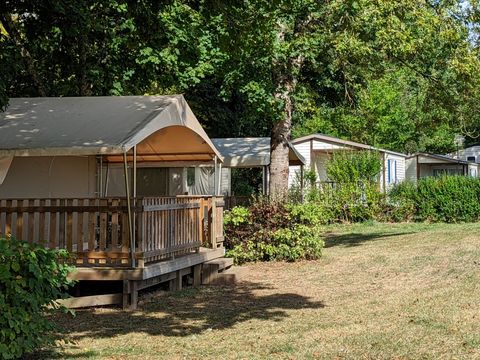 Tente en toile et en bois 5 personnes - INSOLITE LODGE sans sanitaires