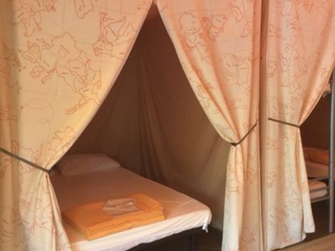 Tente en toile et en bois 5 personnes - INSOLITE LODGE sans sanitaires