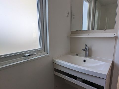 MOBILHOME 4 personnes - CONFORT - Riviera