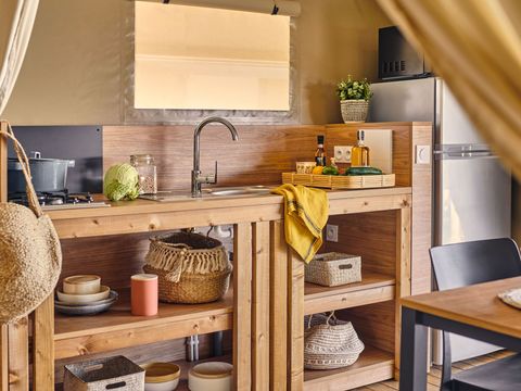 HÉBERGEMENT INSOLITE 4 personnes - INSOLITE LODGE PRIVILÈGE - 23 m² - 2 chambres - avec sanitaires