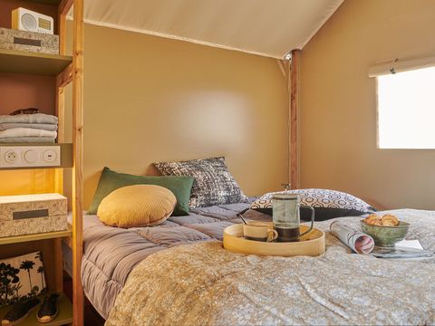 HÉBERGEMENT INSOLITE 4 personnes - INSOLITE LODGE PRIVILÈGE - 23 m² - 2 chambres - avec sanitaires