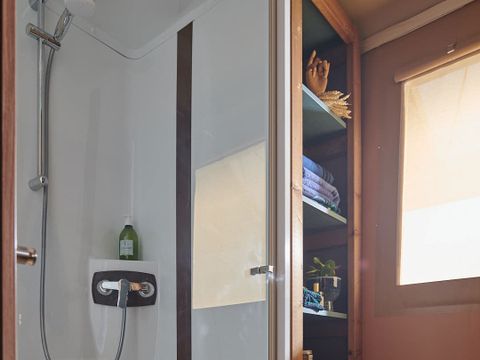 Hébergement 4 personnes - INSOLITE LODGE PRIVILÈGE avec vue - 26 m² - 2 chambres - avec sanitaires