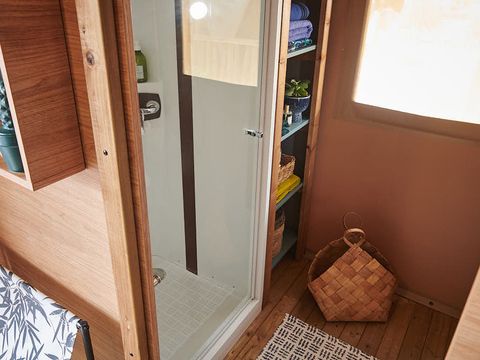 Hébergement 4 personnes - INSOLITE LODGE PRIVILÈGE avec vue - 26 m² - 2 chambres - avec sanitaires
