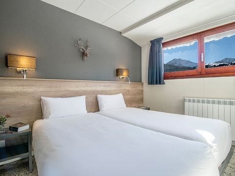 CHAMBRE 2 personnes - Chambre Double - Vue Montagne