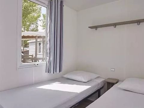 MOBILHOME 6 personnes - Comfort | 2 Ch. | 4/6 Pers. | Terrasse surélevée | Clim.