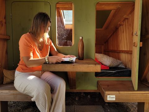 HÉBERGEMENT INSOLITE 2 personnes - Cabanétape