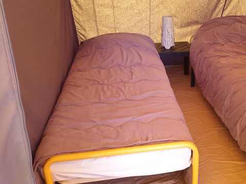 BUNGALOW 4 personnes - Bungalow  EVASION toilé STANDARD 16M² / 2 chambres - Terrasse 8m² (sans sanitaires)