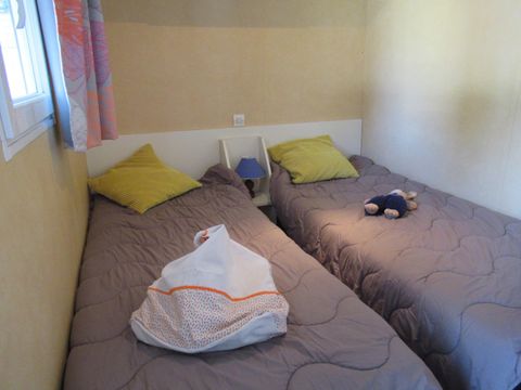 MOBILHOME 4 personnes - STANDARD 25m² - 2 chambres + terrasse intégrée