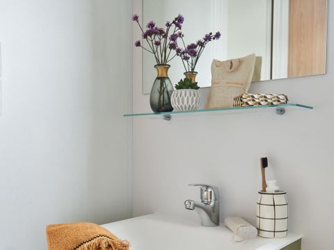 MOBILHOME 4 personnes - Mobil-Home CONFORT 28m² 2 chambres avec terrasse couverte