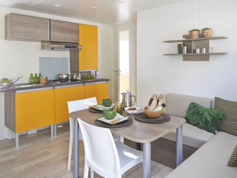 MOBILHOME 4 personnes - PREMIUM 29m² - 2 chambres + terrasse couverte + lave-vaisselle