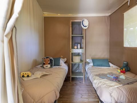 TENTE 4 personnes - Tente Lodge Clématite 4 pers 2 Ch 1 Sdb ***