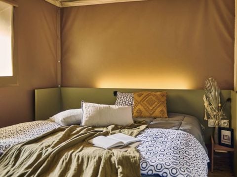 TENTE 4 personnes - Tente Lodge Clématite 4 pers 2 Ch 1 Sdb ***