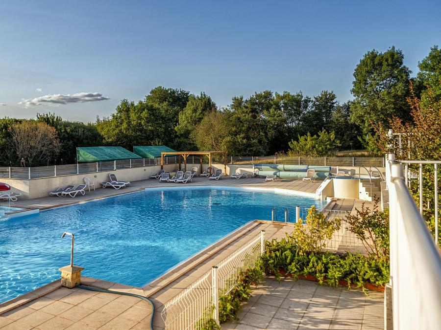 Camping Le Colombier - Camping naturiste - camping Saint Martin Lars en Saintehermine