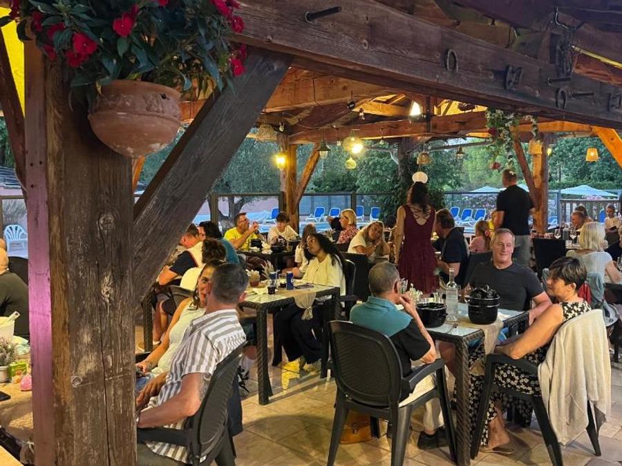 France - Camping Le Luberon | Pausado, 4*