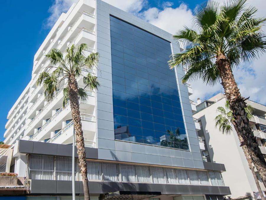 Pierre & Vacances Hotel Costa Málaga (Adults only)