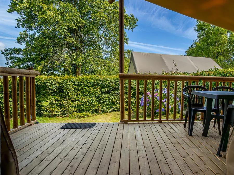 Flower Camping Domaine de Pendruc, 4* - 33