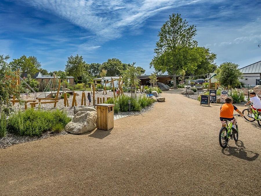 Flower Camping Domaine de Pendruc, 4* - 34