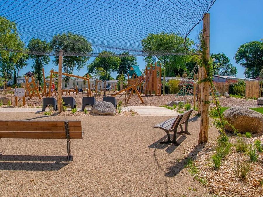 Flower Camping Domaine de Pendruc, 4* - 31