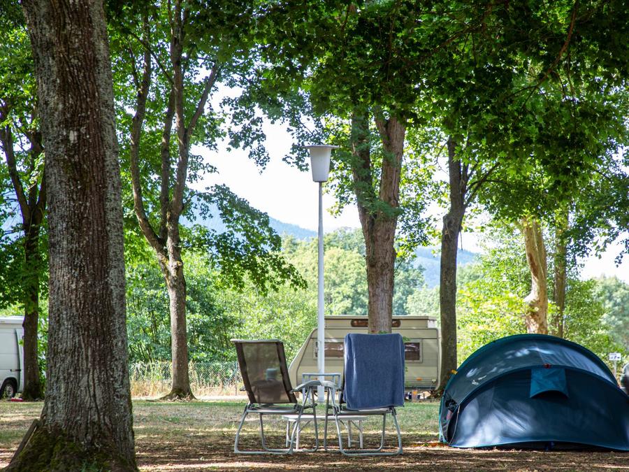 France - Camping d'Autun, 3*