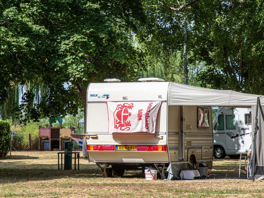 France - Camping d'Autun, 3*