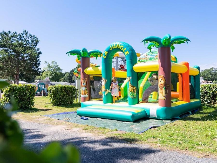 Camping La Mer Blanche, 4* - 37