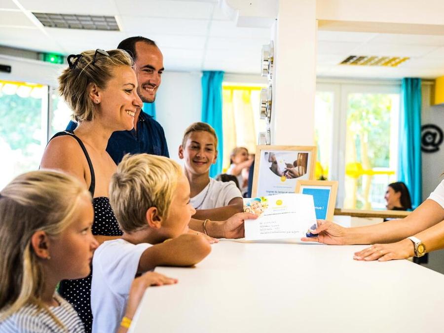 Camping La Mer Blanche, 4* - 35