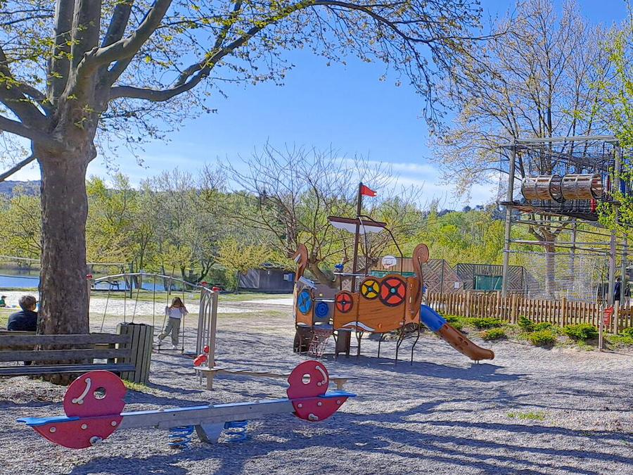France - Camping Le Val de Durance, 4*