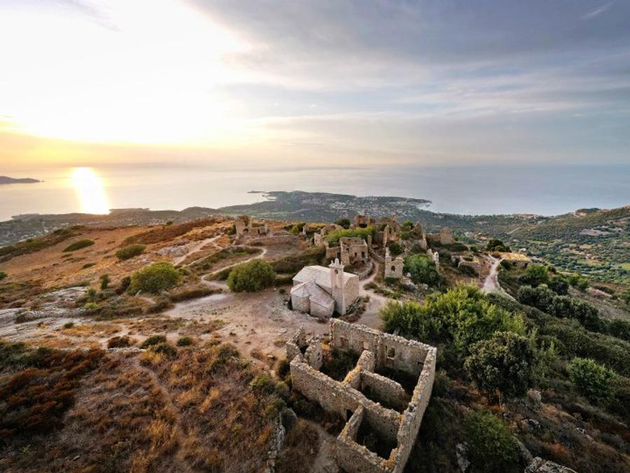 France - Corse (France) - Calvi - Camping Bella Vista, 3*