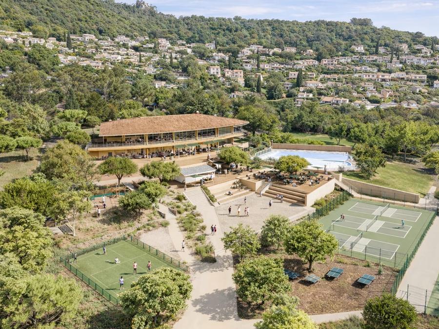 Camping Le Parc des Chênes, 3*