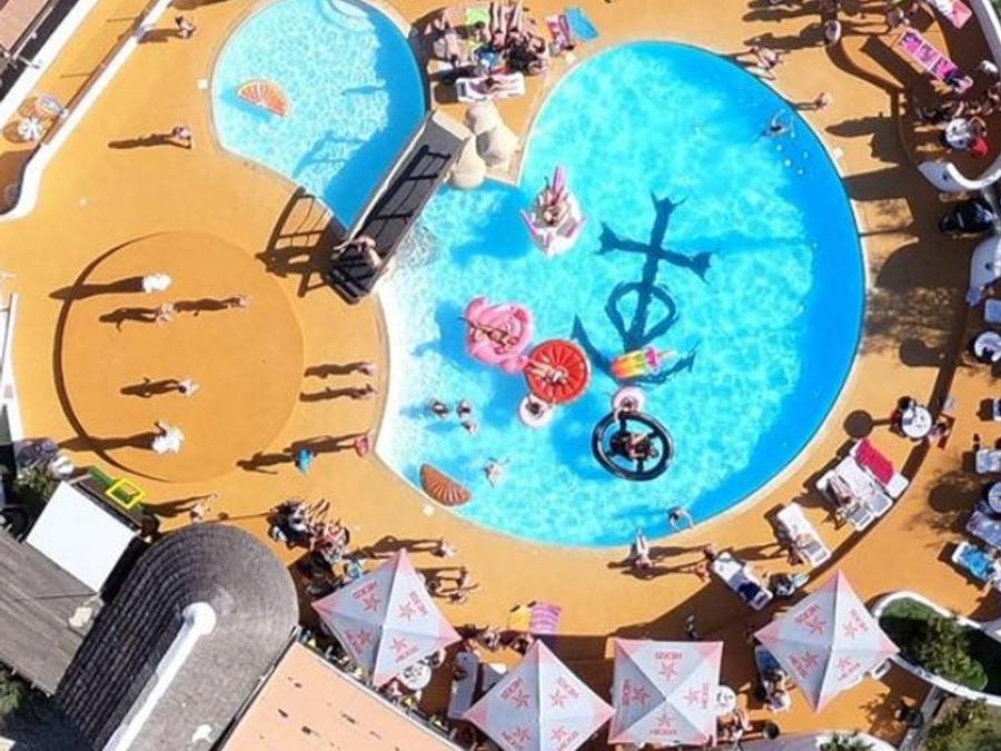 Camping Le Camarguais, 4*