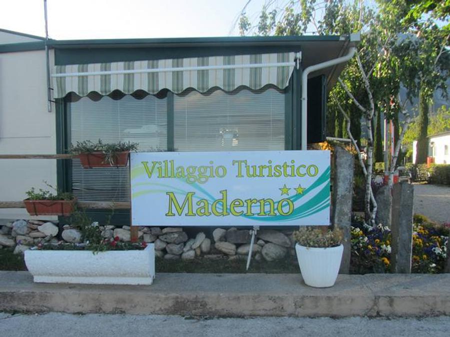 Italie - Région des Lacs (Italie) - Lac de Garde - Villaggio Turistico Maderno, 3*