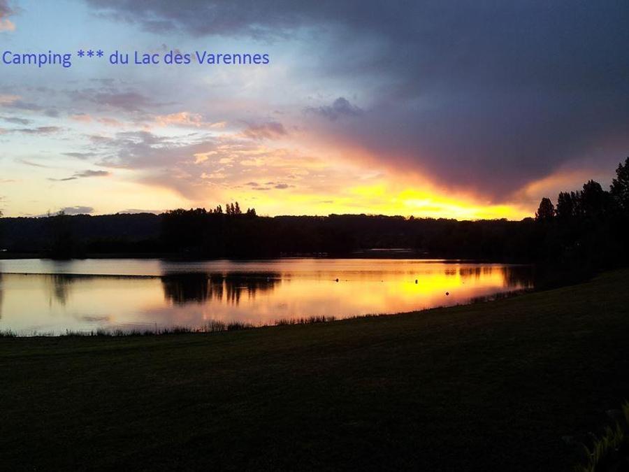France - Camping Le Lac des Varennes, 3*