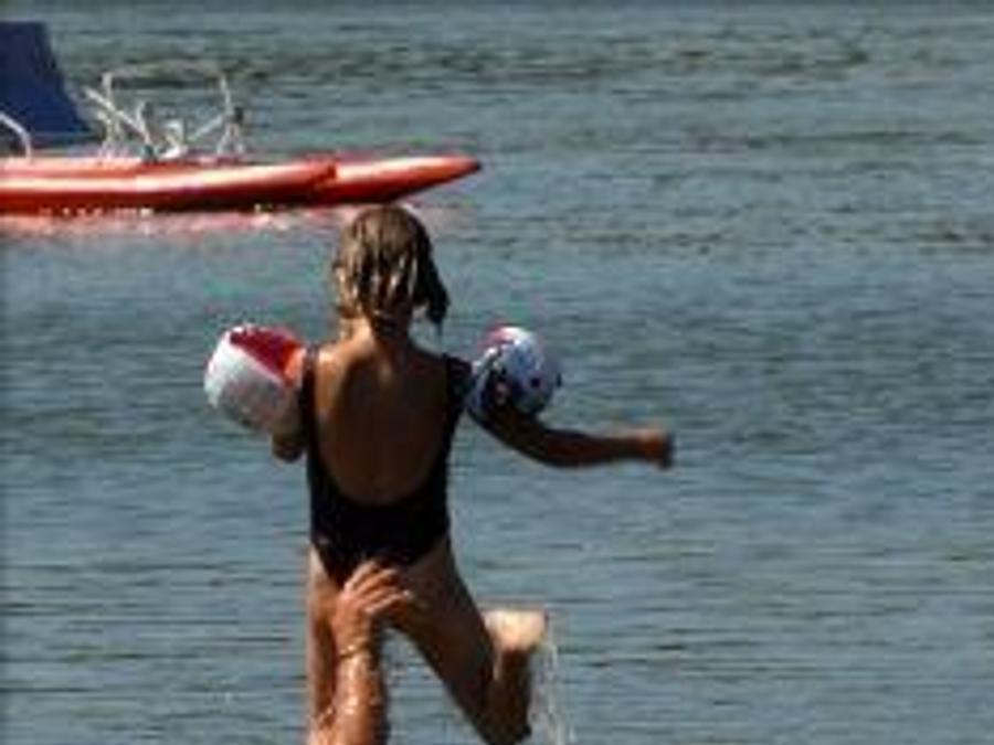 France - Camping Le Lac des Varennes, 3*