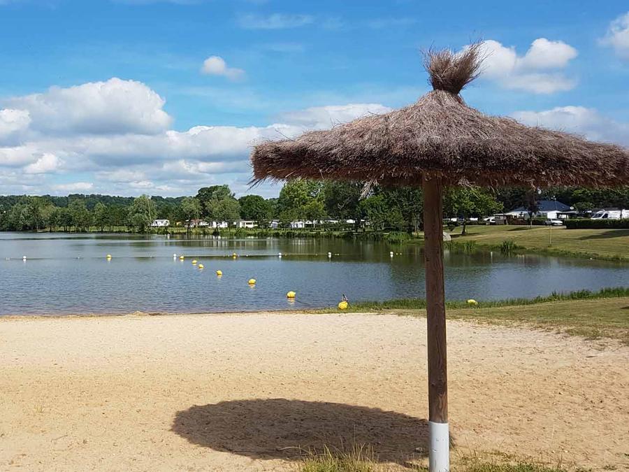 France - Camping Le Lac des Varennes, 3*