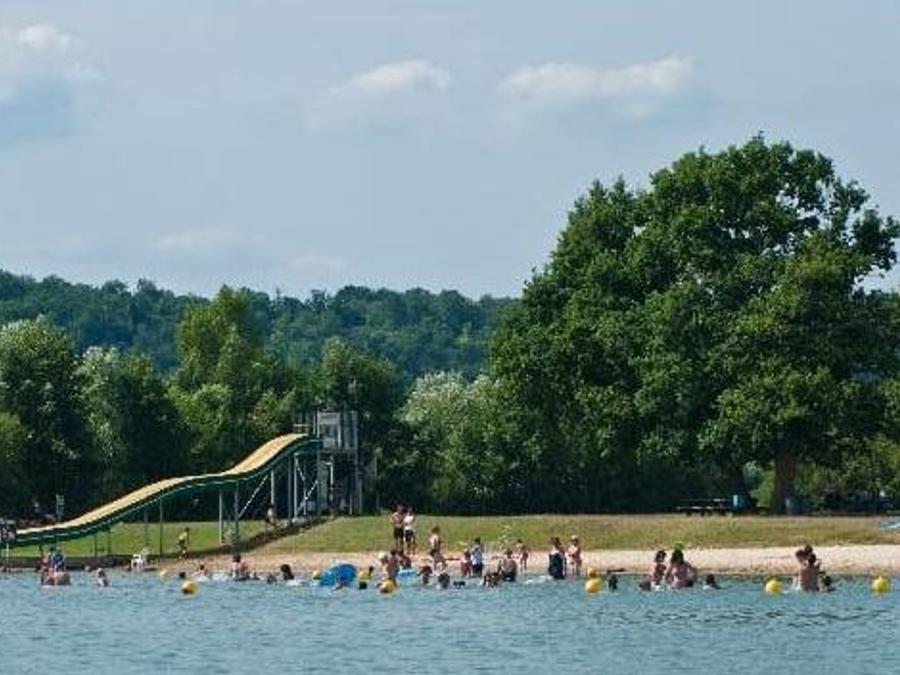 France - Camping Le Lac des Varennes, 3*