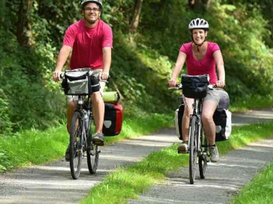 France - Camping Le Lac des Varennes, 3*