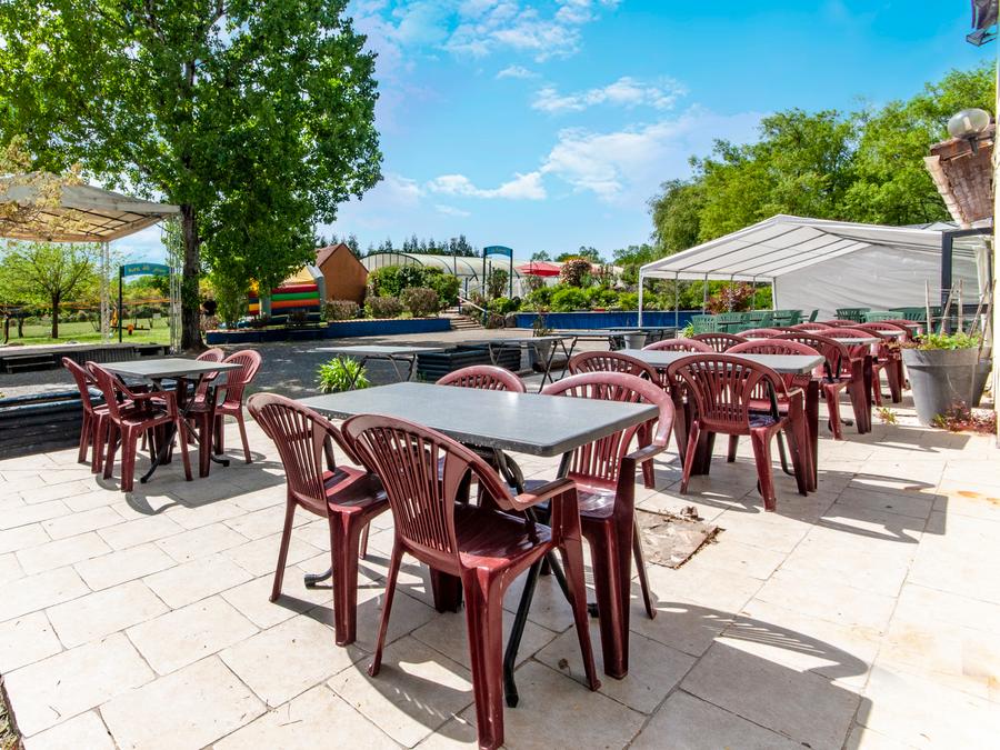 Camping les Etangs de Plessac, 4* - 17