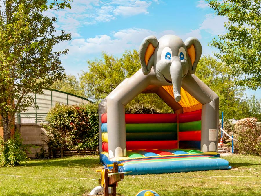 Camping les Etangs de Plessac, 4* - 51