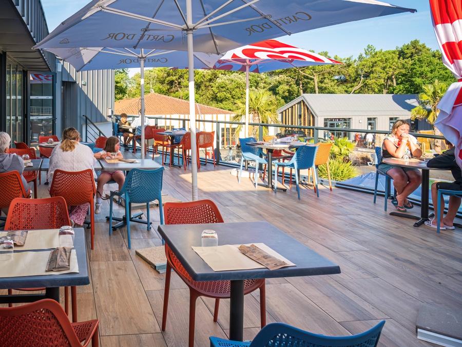 Camping Riez à la vie, 4* - 37
