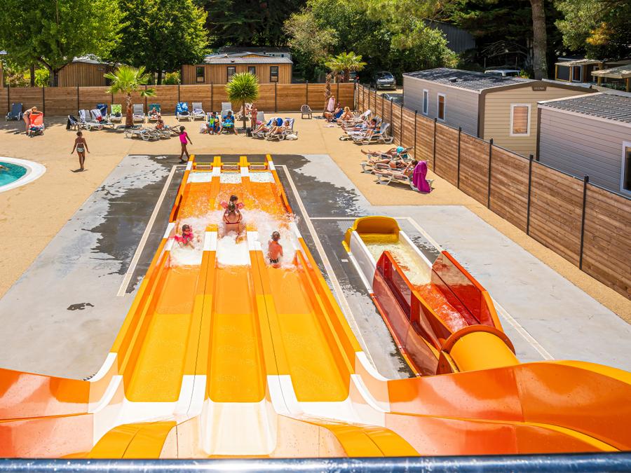 Camping Riez à la vie, 4* - 16
