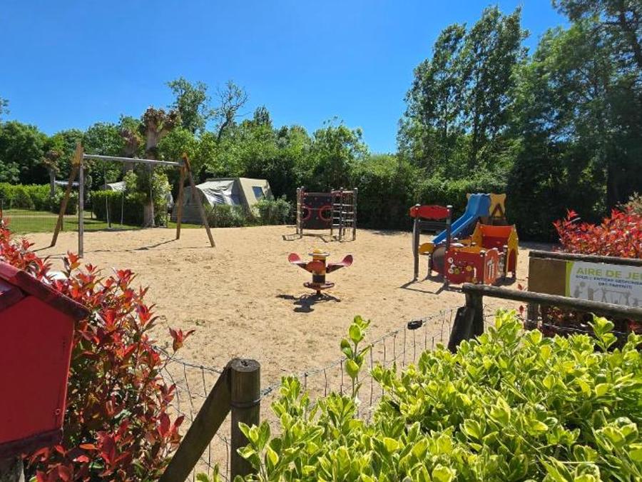 Camping Les Mancellieres, 4* - 22