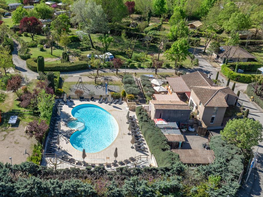 Camping Les Routes de Provence, 3*