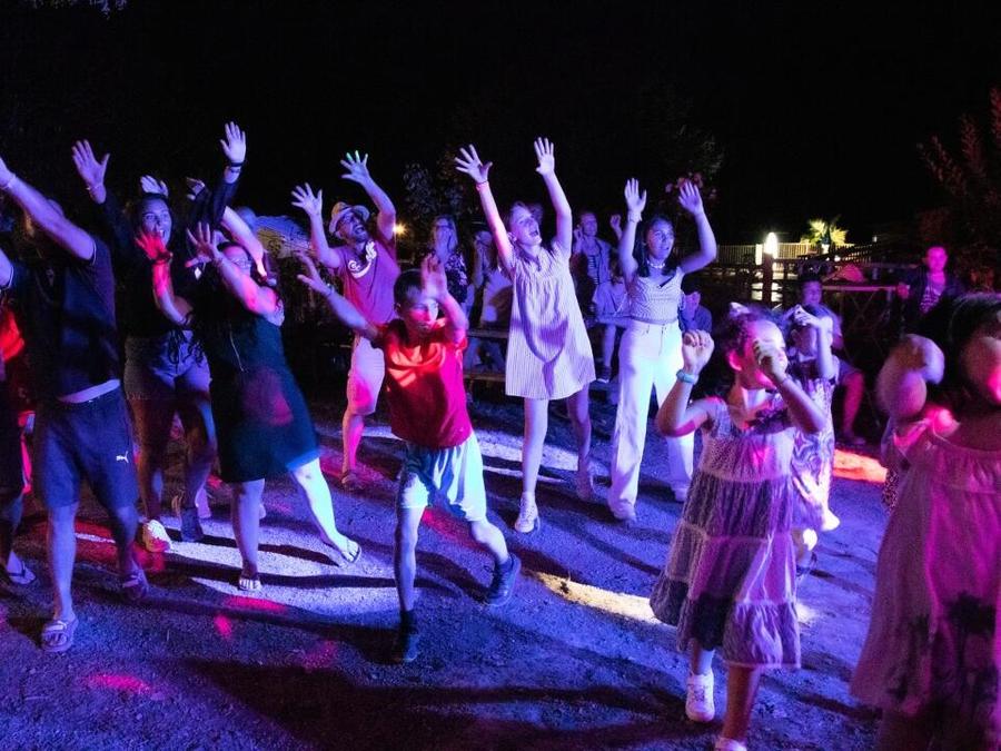 France - Camping Brin d'amour, 3*