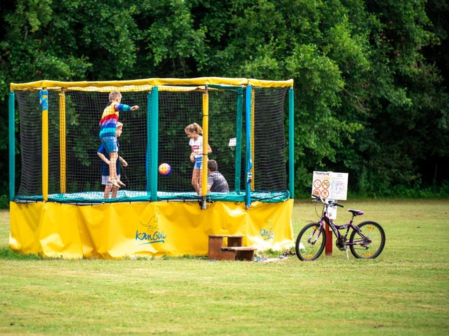 France - Camping le Pont de Mazerat, 4*