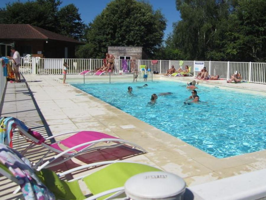 Camping du Lac de Bournazel, 4*