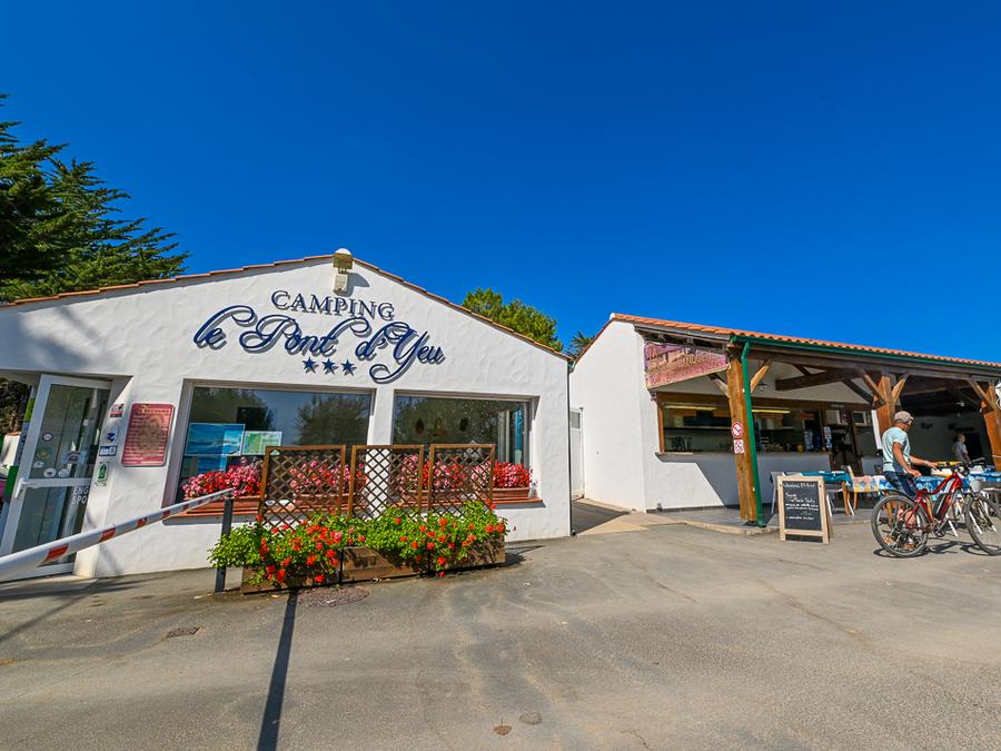 Camping Le Pont D'yeu, 3*