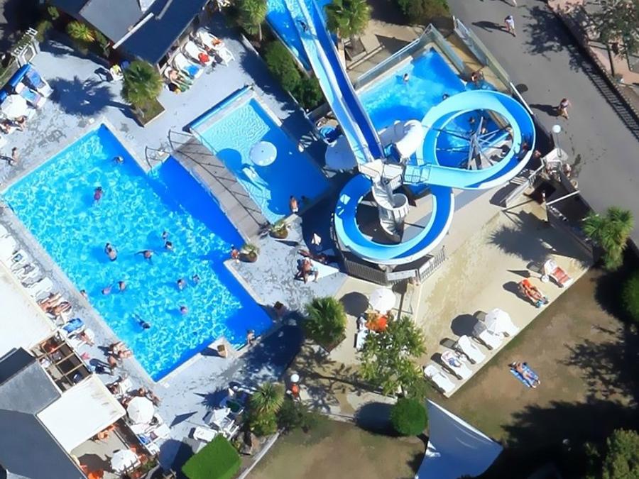 Camping du Menhir, 4*
