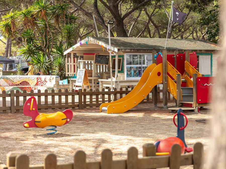 Camping El Garrofer