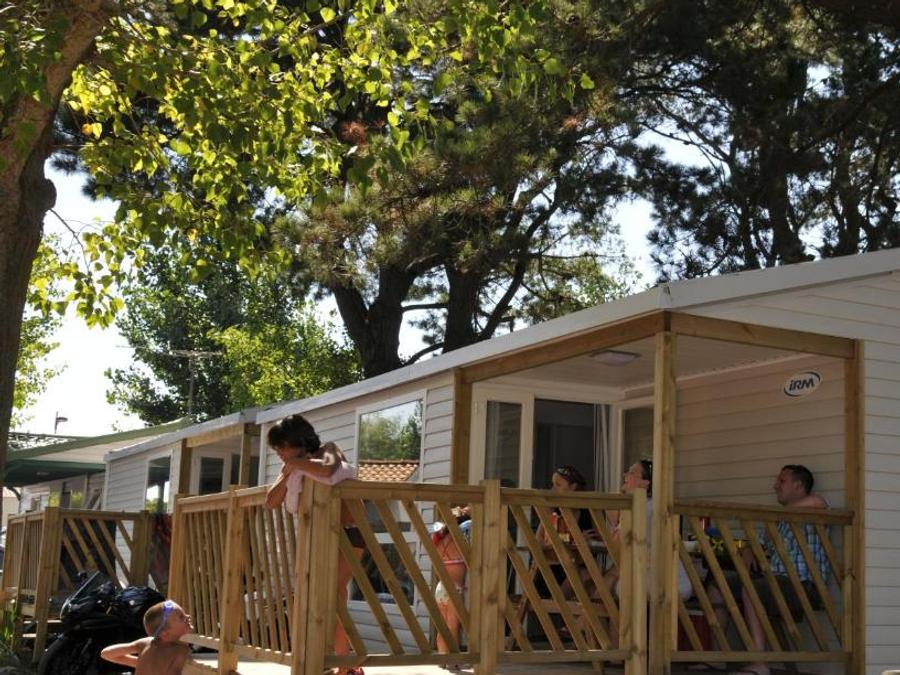 France - Camping Paradis Domaine Oyat, 4*