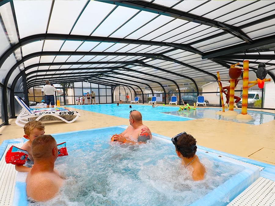 France - Camping Paradis Domaine Oyat, 4*